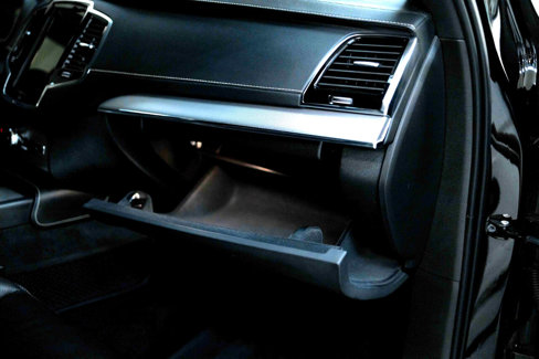 Used 2021 Volvo XC90 T8 R-Design w/ Advanced Package image 77