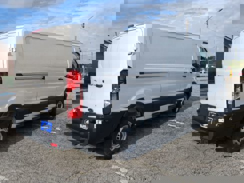 New 2025 Ford Transit 250 XL image 3