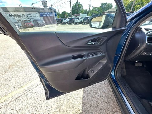 Used 2019 Chevrolet Equinox LT w/ Driver Convenience Package image 16