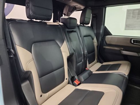 Used 2023 Ford Bronco Wildtrak image 34