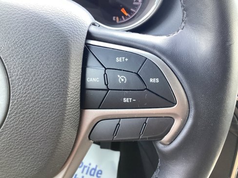 Used 2022 Jeep Grand Cherokee Laredo X image 34