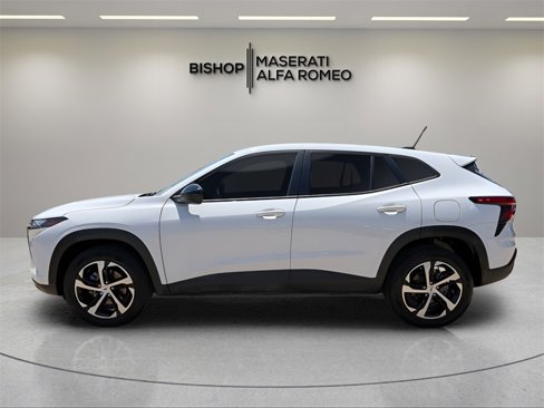 Used 2025 Chevrolet Trax RS image 6