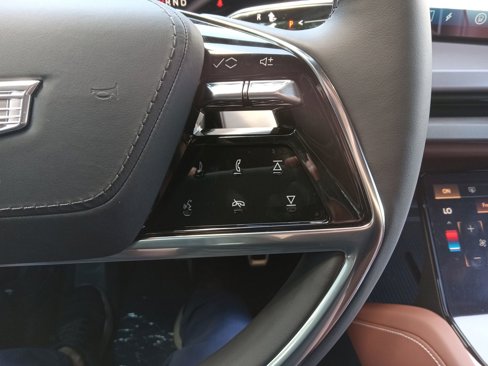 New 2026 Cadillac Vistiq Platinum image 20