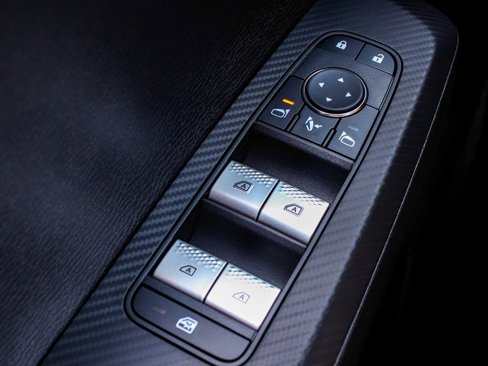 New 2025 Mitsubishi Outlander SE image 10