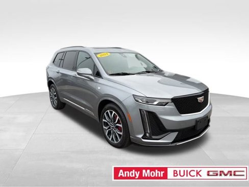 Used 2024 Cadillac XT6 Sport image 2