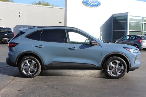 New 2026 Ford Escape ST-Line image 8