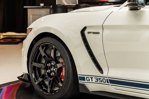 Used 2020 Ford Mustang Shelby GT350R w/ GT350R Equipment Group 920A image 36