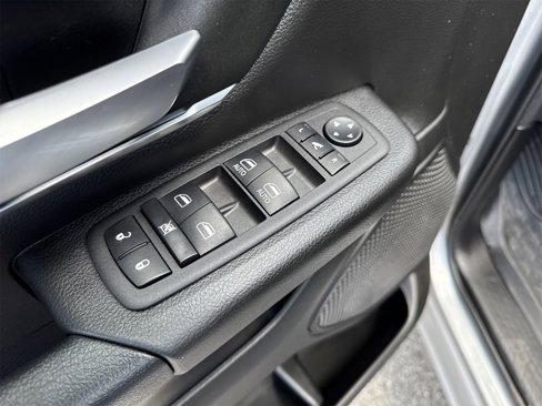 Used 2024 RAM 1500 Big Horn image 14