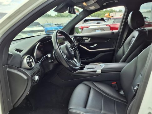Used 2022 Mercedes-Benz GLC 300 4MATIC image 8