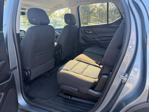Used 2019 Chevrolet Traverse LS image 17