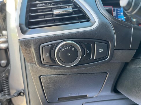 Used 2024 Ford Edge SEL image 26