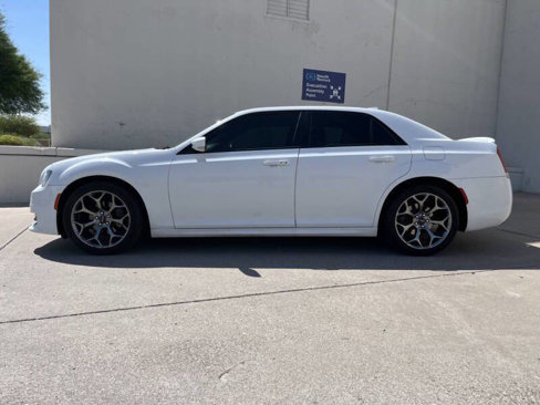 Used 2018 Chrysler 300 S w/ 300S Premium Group image 3