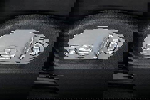 Certified 2025 Porsche Macan image 21