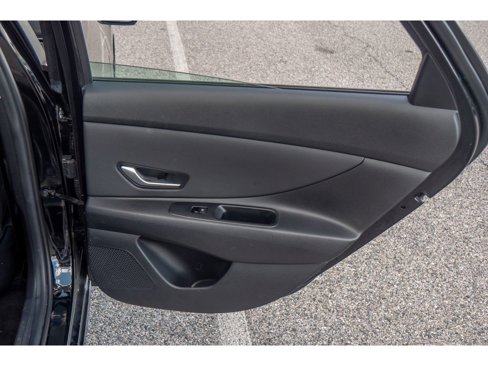 Used 2024 Hyundai Elantra SEL w/ Convenience Package image 20