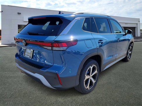 New 2025 Volkswagen Tiguan SE image 3