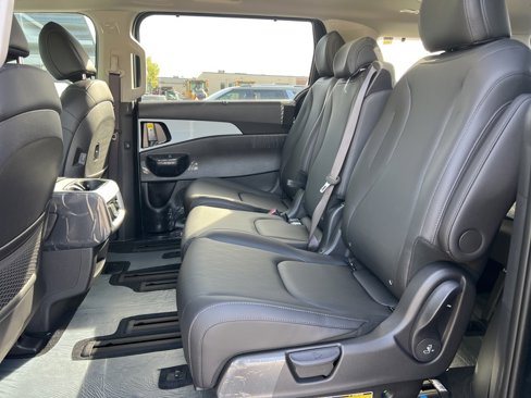 New 2026 Kia Carnival SX image 12