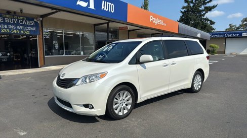 Used 2015 Toyota Sienna XLE Premium image 1