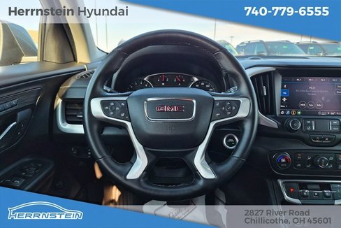 Used 2024 GMC Terrain SLT image 8