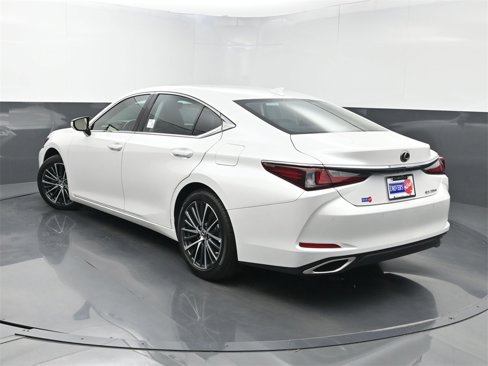 Used 2024 Lexus ES 350 w/ Premium Package image 25