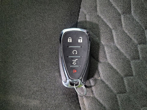 Used 2018 Chevrolet Equinox LT image 32