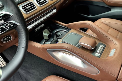 New 2026 Mercedes-Benz GLS 580 4MATIC image 8