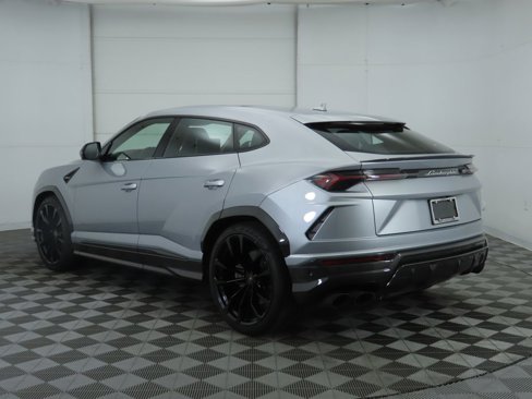 Used 2020 Lamborghini Urus image 7