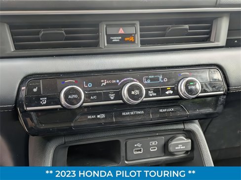 Used 2023 Honda Pilot Touring image 24
