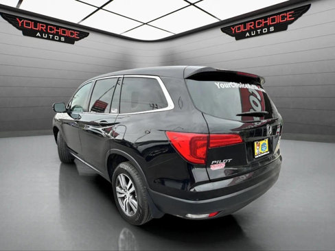 Used 2017 Honda Pilot EX image 3