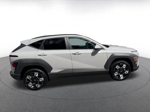 Used 2025 Hyundai Kona SEL image 16