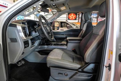 Used 2023 Ford F350 XLT w/ 360-Degree Camera Package image 7