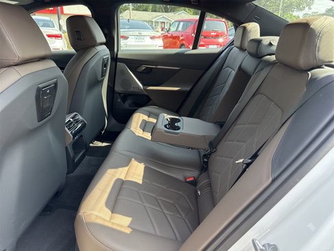 Used 2024 BMW 530i image 10