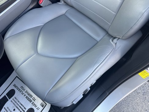 Used 2021 Toyota Highlander XLE image 20