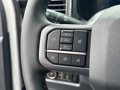 New 2025 Ford F250 Lariat w/ Black Appearance Package image 26