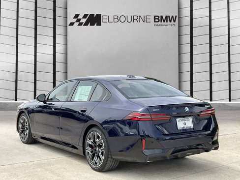 New 2026 BMW 550e xDrive image 5