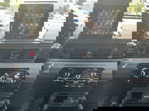 New 2025 Honda Pilot TrailSport image 11