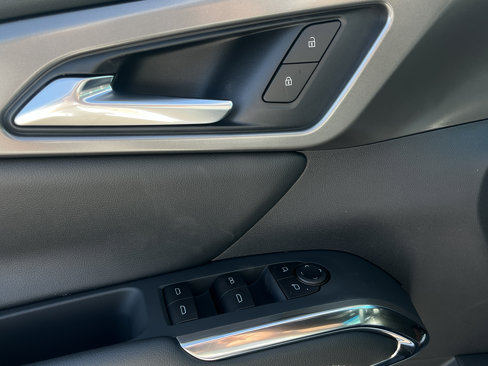 New 2026 Chevrolet Traverse LT image 25