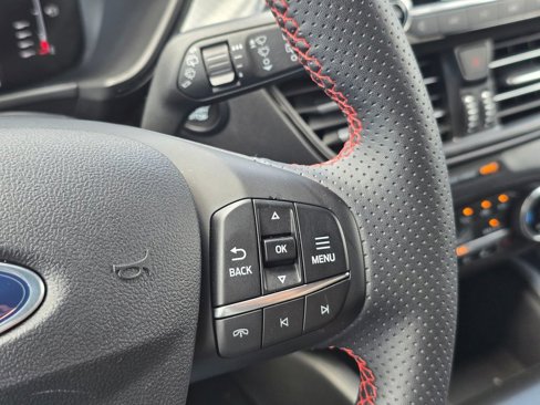 Used 2024 Ford Escape ST-Line image 35