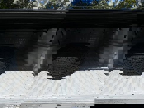 Used 2018 Chevrolet Silverado 1500 LT image 15