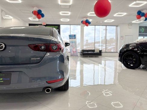 Used 2024 MAZDA MAZDA3 s image 14