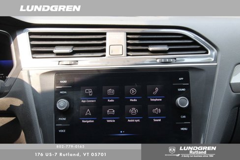 Used 2023 Volkswagen Tiguan SE image 16