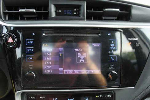 Used 2017 Toyota Corolla LE image 20