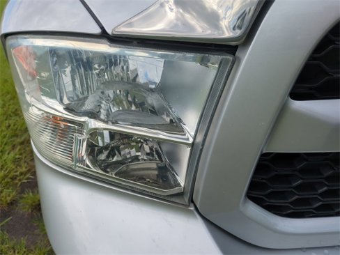 Used 2014 RAM 1500 Express image 9