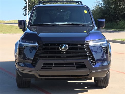 Used 2025 Lexus GX 550 w/ Accessory Package (2T) image 2