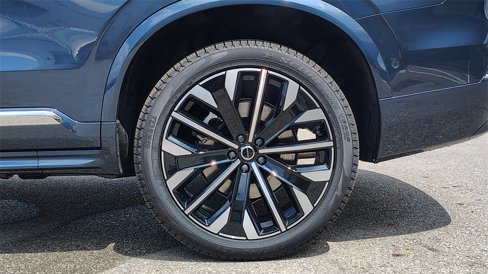 New 2026 Volvo XC90 T8 Plus image 34