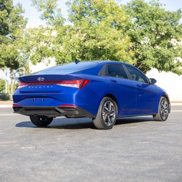 Used 2023 Hyundai Elantra SEL w/ Convenience Package image 7