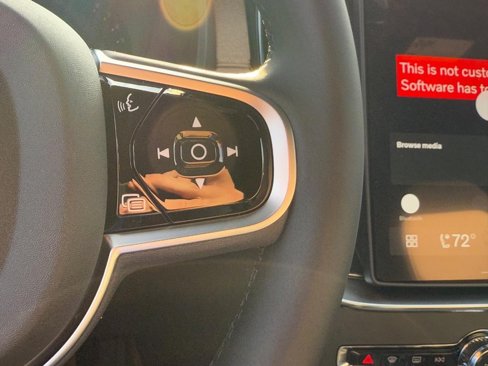 New 2026 Volvo XC90 B6 Plus w/ Protection Package Premier image 13