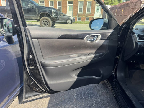 Used 2019 Nissan Sentra SV image 9