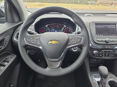 Used 2024 Chevrolet Equinox LT image 17