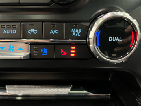 Used 2025 Ford F250 Lariat w/ Lariat Ultimate Package image 31