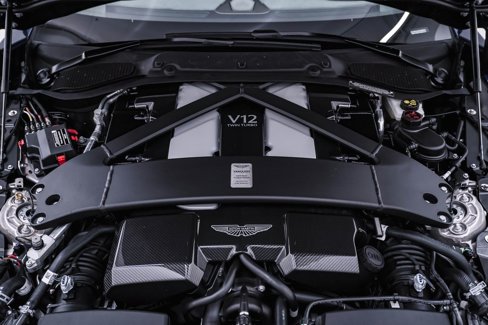 New 2025 Aston Martin Vanquish image 34